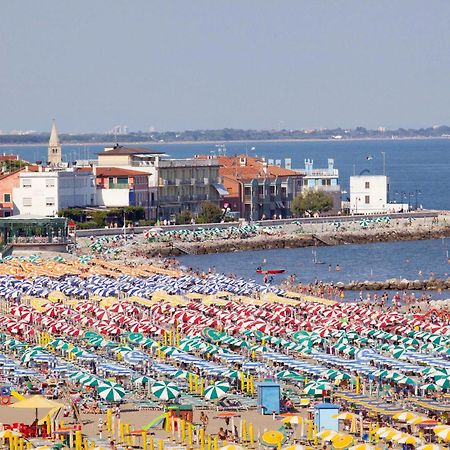Ferrari Apartments Levante Caorle Extérieur photo