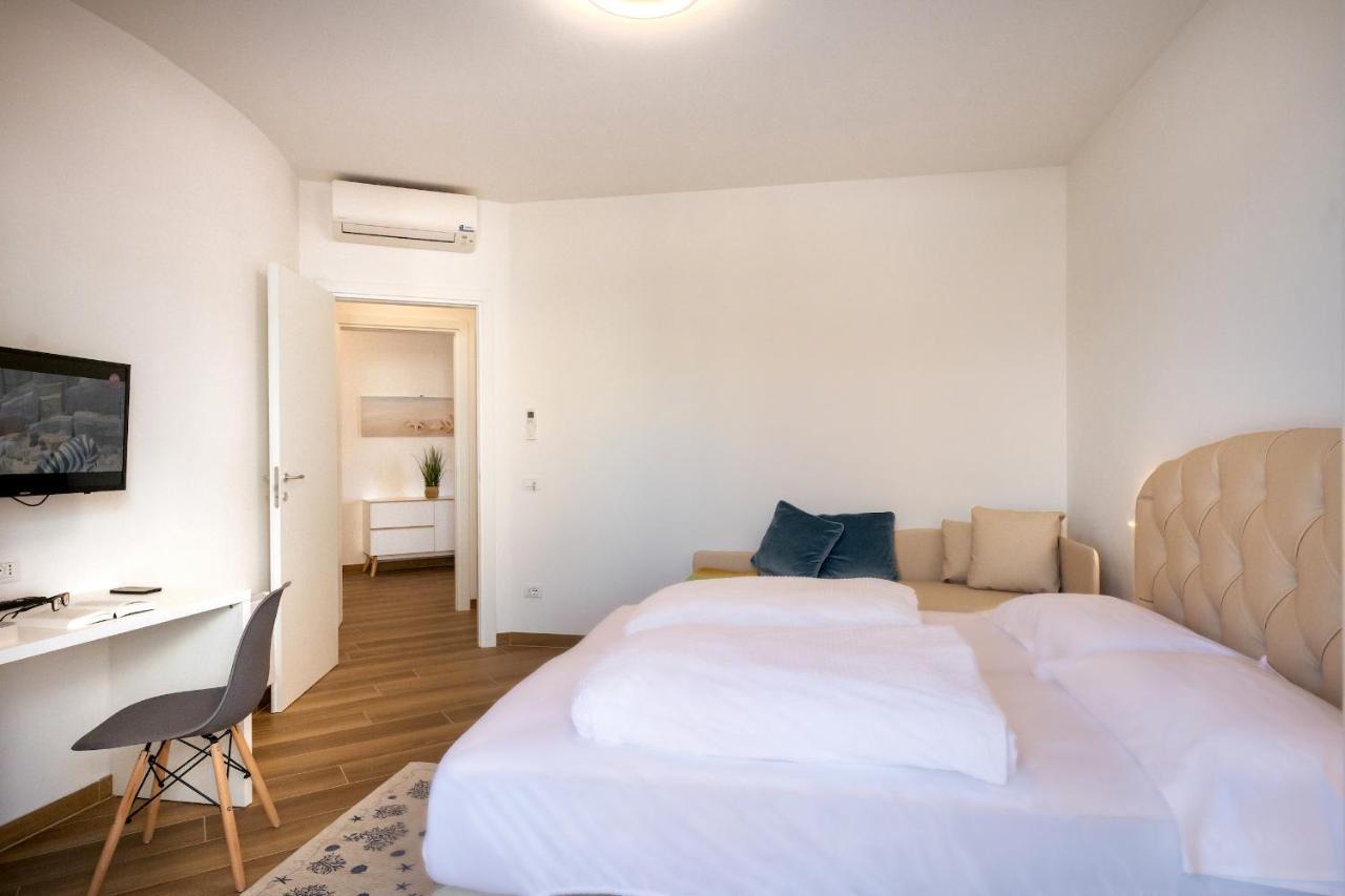 Ferrari Apartments Levante Caorle Extérieur photo
